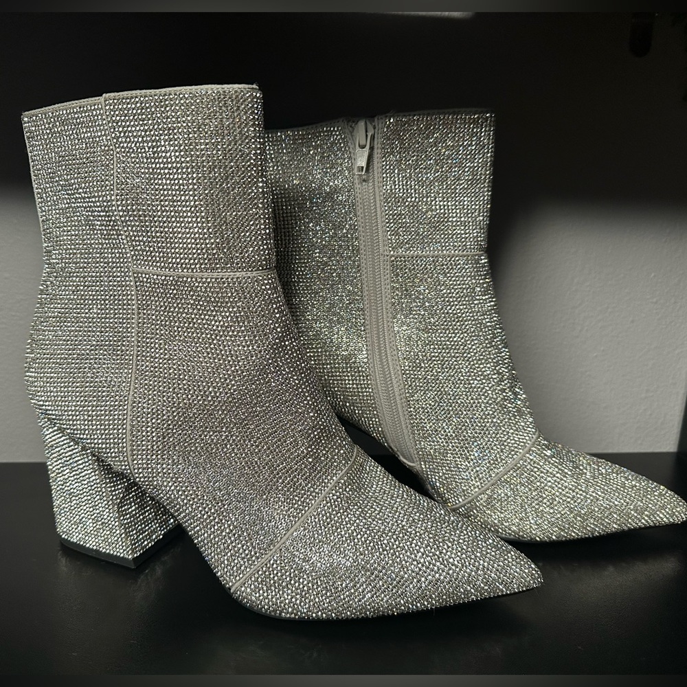 Madden Girl 8.5 Silver bling bling heel booties!!